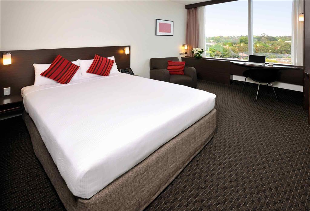 Ibis Melbourne - Глен Уейвърли Екстериор снимка